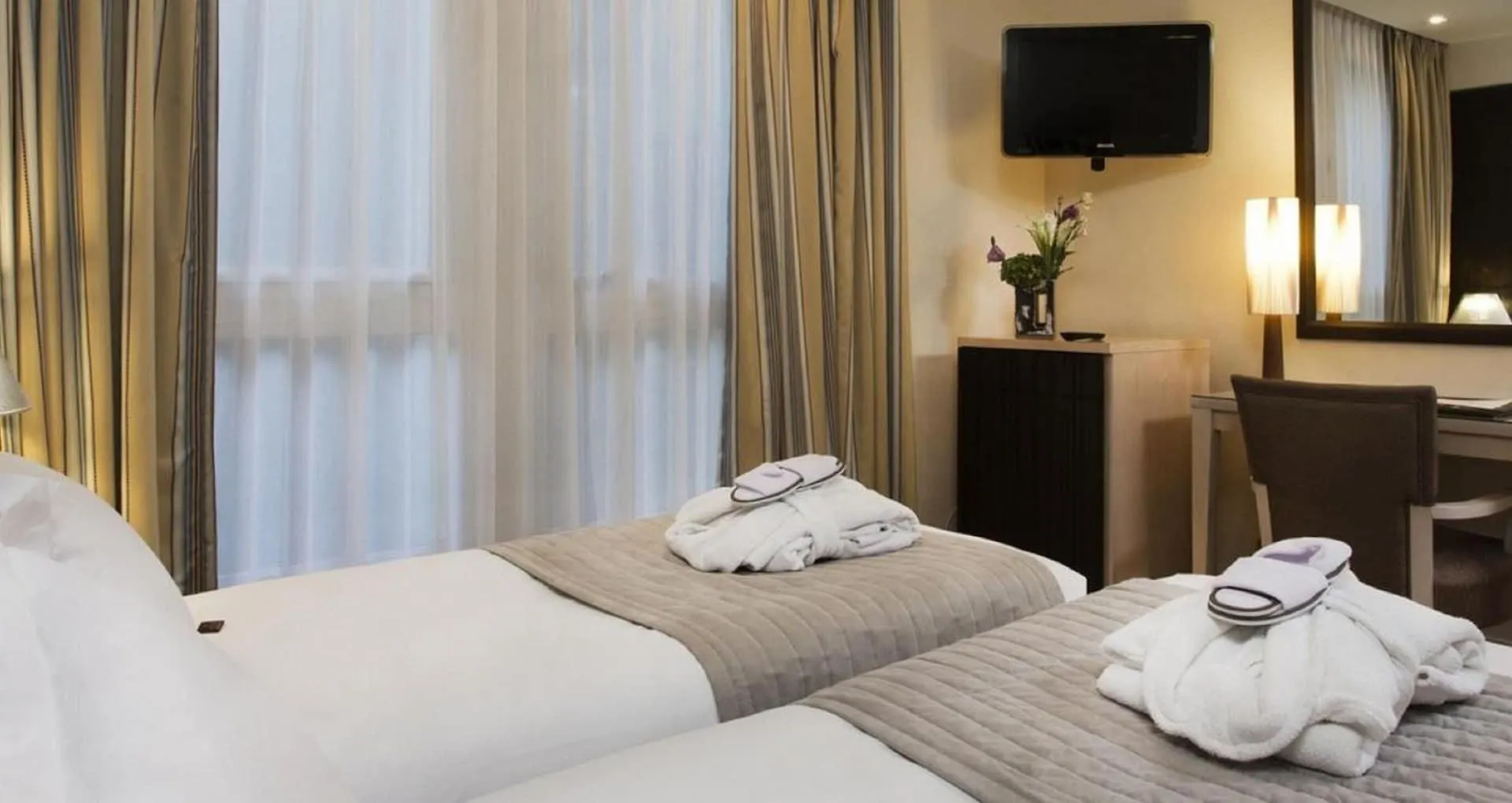 Le Pera 4* Paris