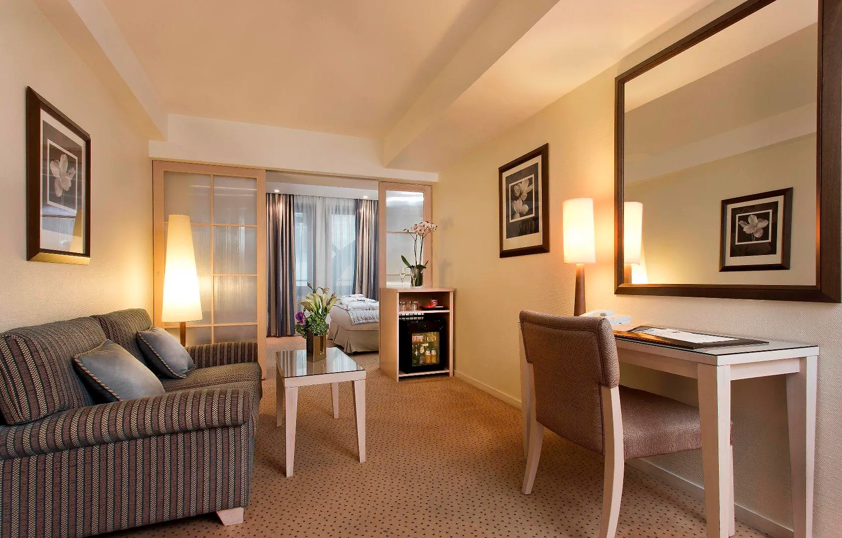 Otel Le Pera Paris