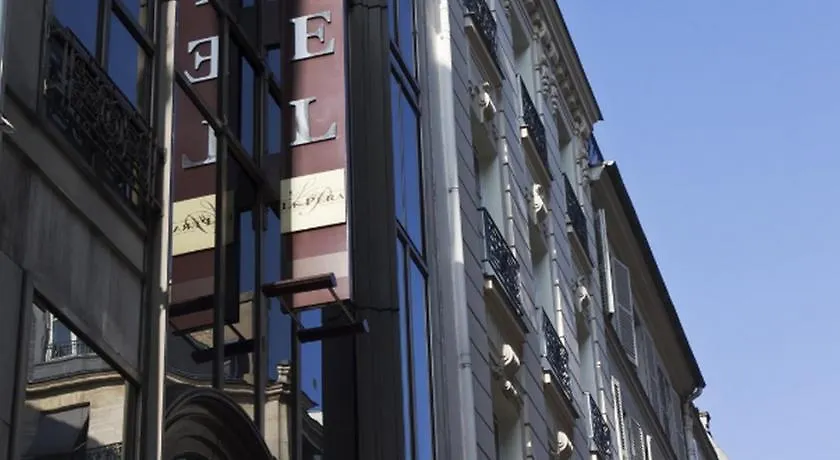 Hotel Le Pera 4*